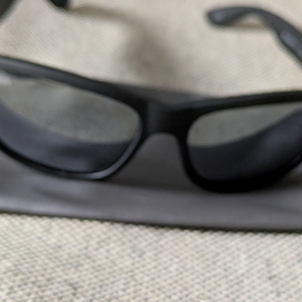 Shady Rays Polarized UV 400Black Sunglasses with Nylon Case - Picture 11 of 11